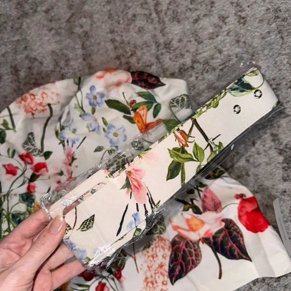 Commense Floral Strapless Blouse - Multicolor - Picture 9 of 9